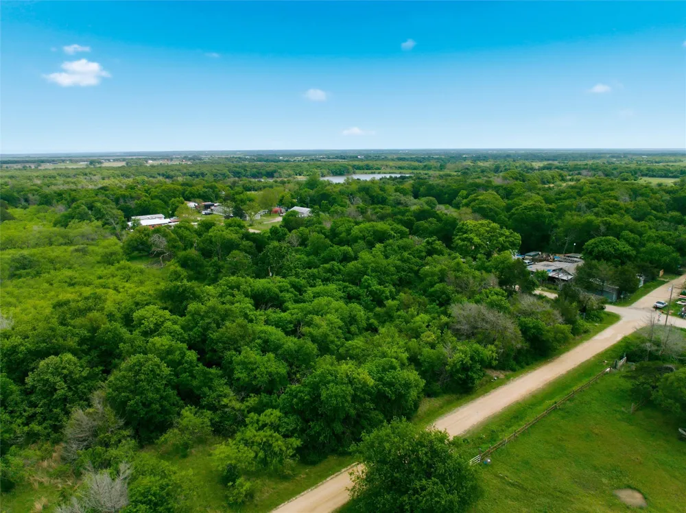 Melondale Drive Elm Mott, TX 76640