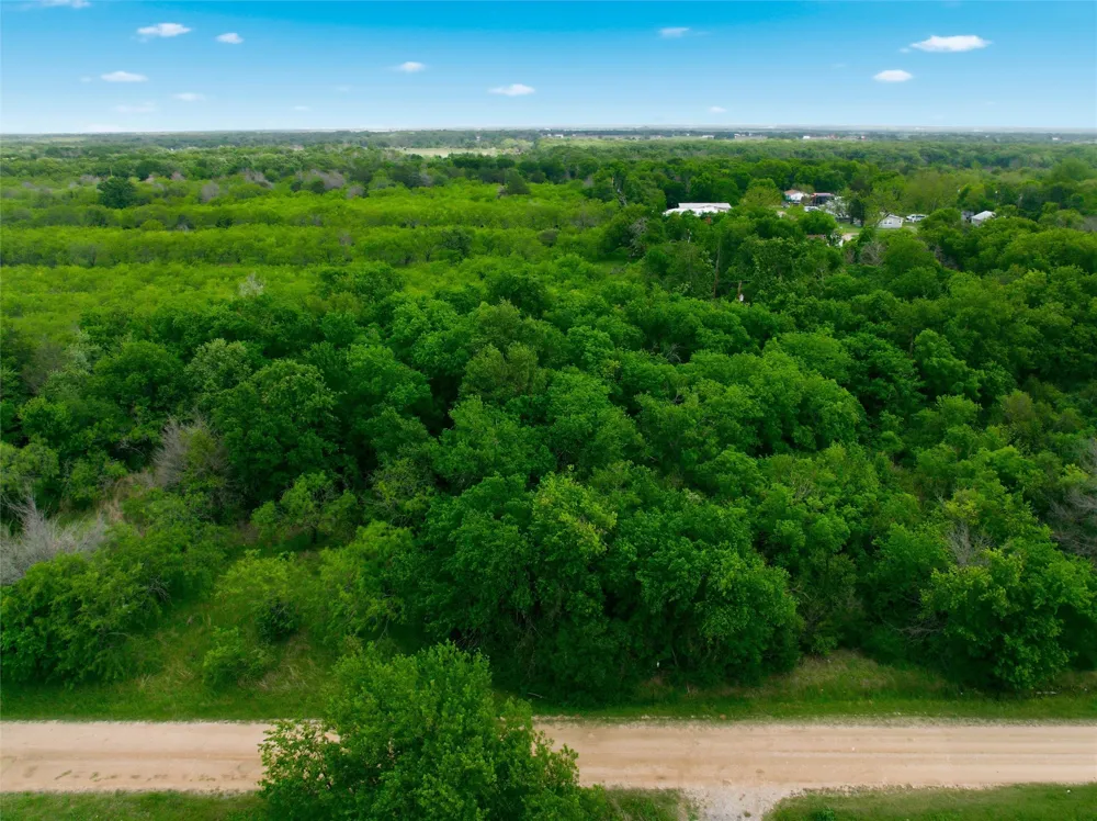 Melondale Drive Elm Mott, TX 76640