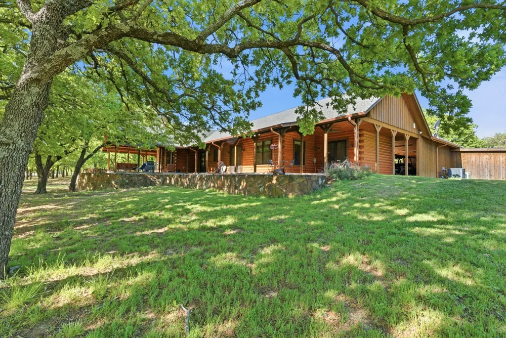 2197 Netherly Lane Forestburg, TX 76239