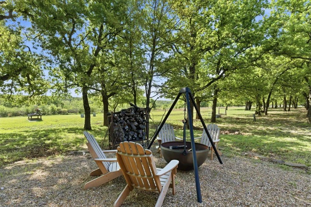 2197 Netherly Lane Forestburg, TX 76239