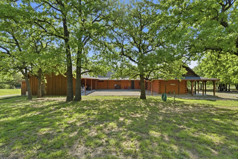 2197 Netherly Lane Forestburg, TX 76239