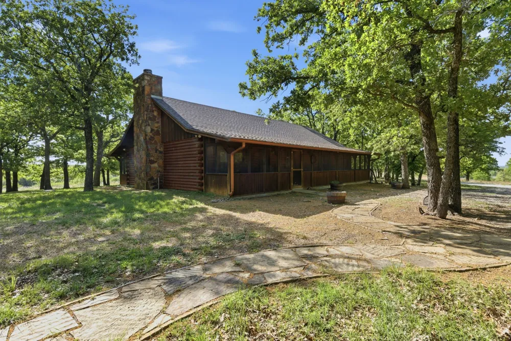 2197 Netherly Lane Forestburg, TX 76239
