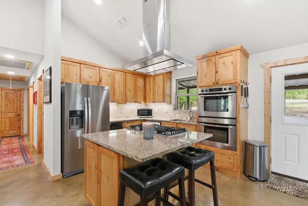 2197 Netherly Lane Forestburg, TX 76239