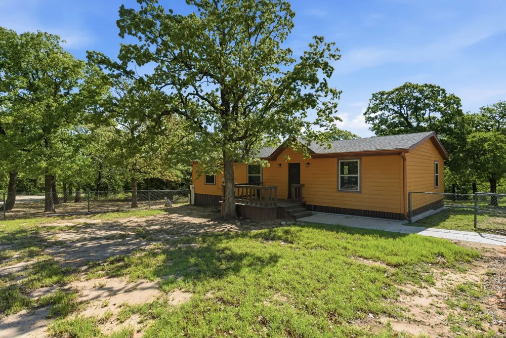 2197 Netherly Lane Forestburg, TX 76239