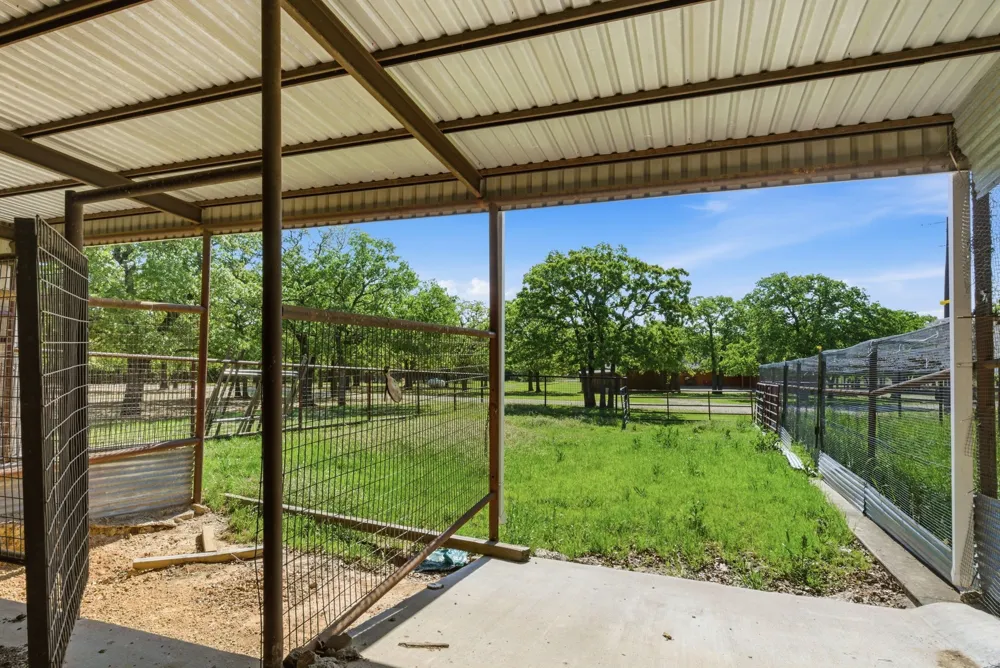 2197 Netherly Lane Forestburg, TX 76239
