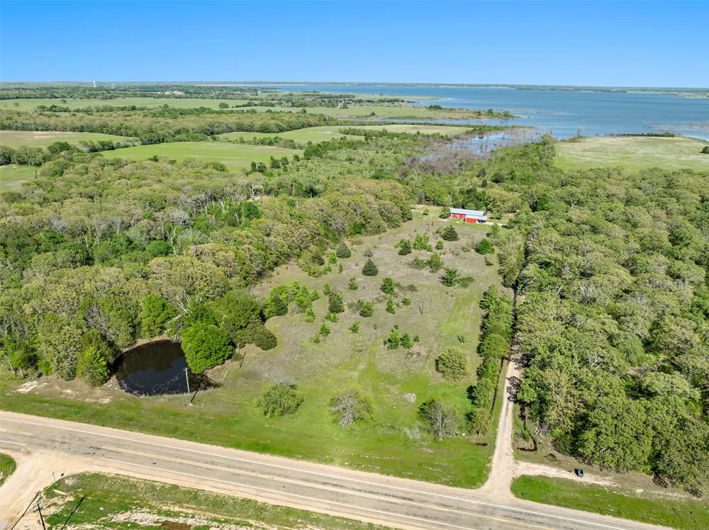 320 Fm 897 Telephone, TX 75488