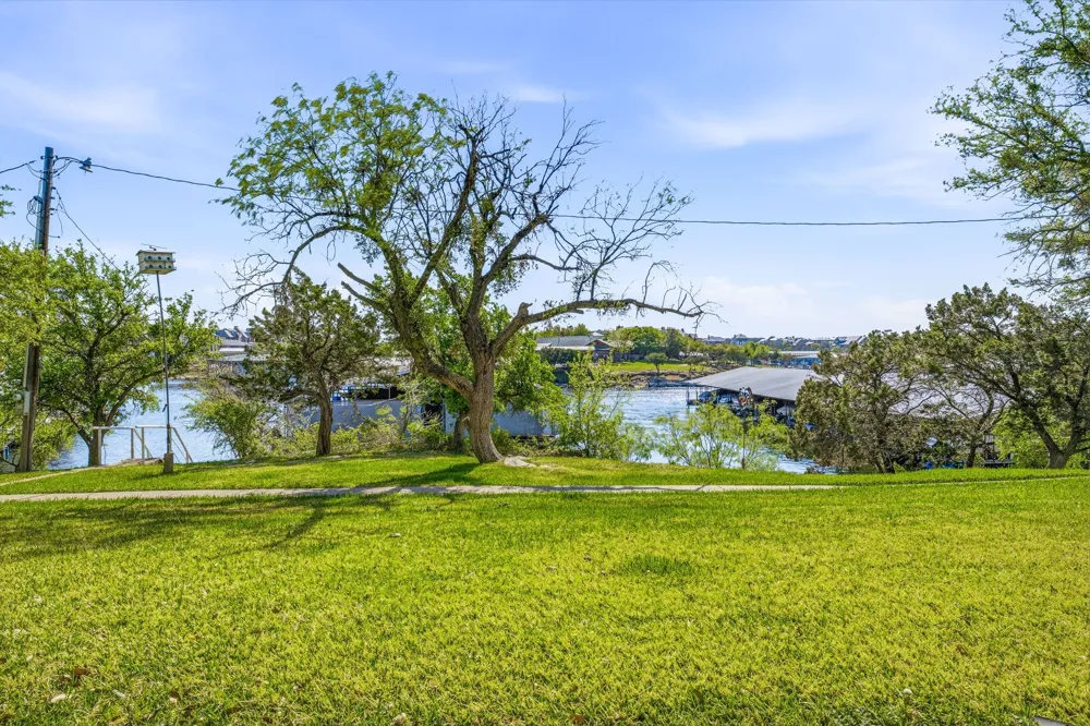 3301 LaVilla Road Possum Kingdom Lake, TX 76449