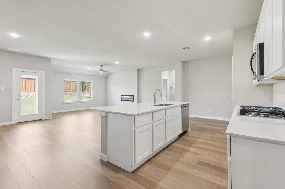 761 Lyft Lane Aledo, TX 76008
