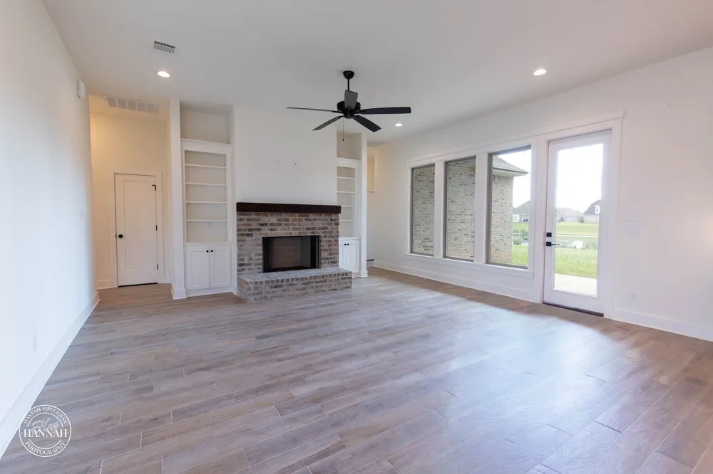 319 Newport Benton, LA 71006