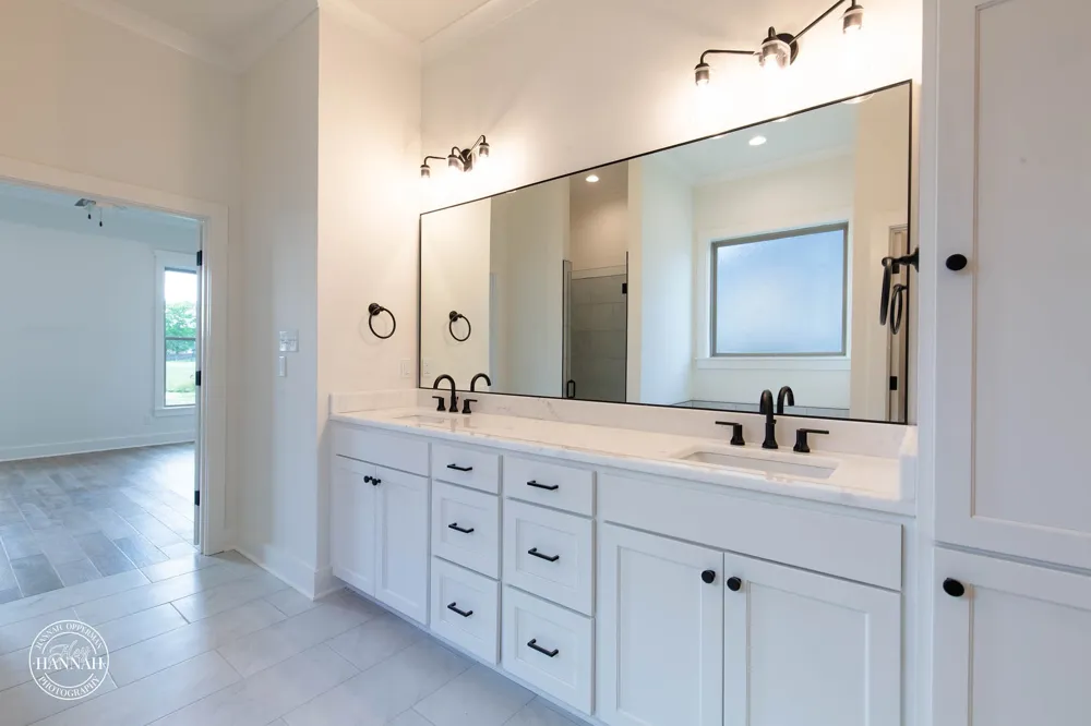 319 Newport Benton, LA 71006