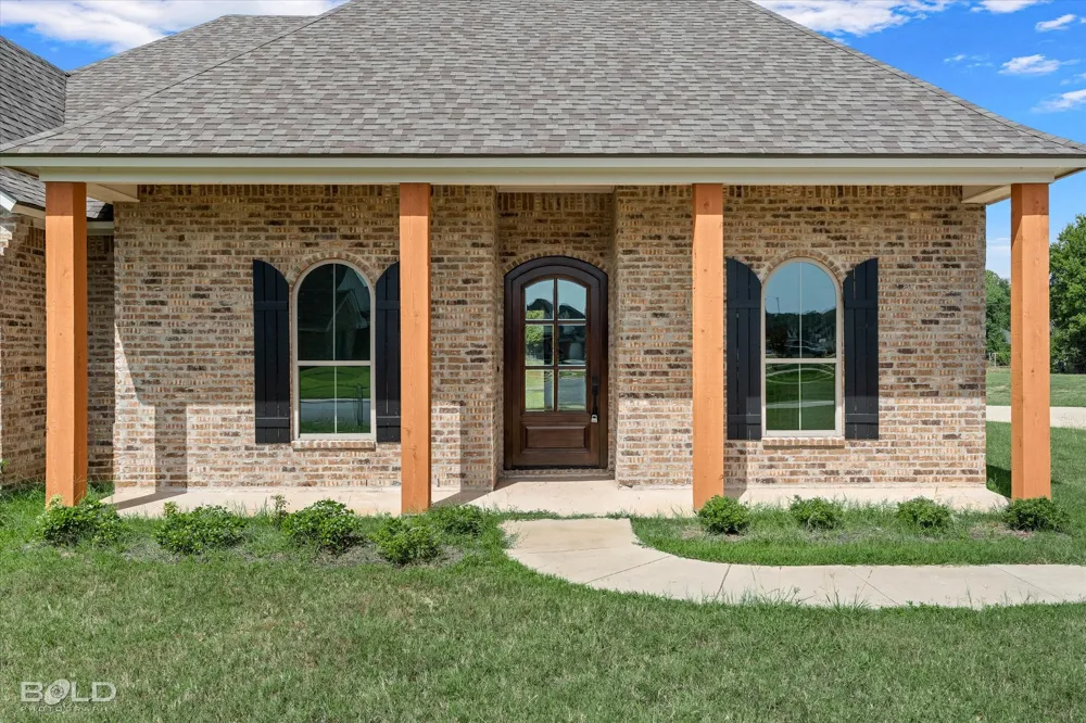 319 Newport Benton, LA 71006