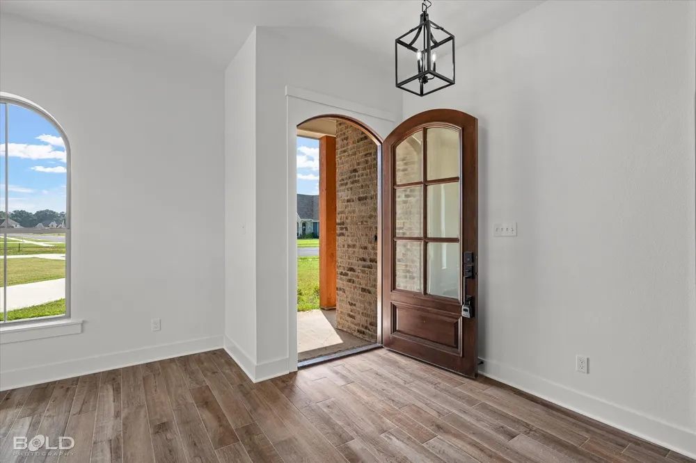 319 Newport Benton, LA 71006