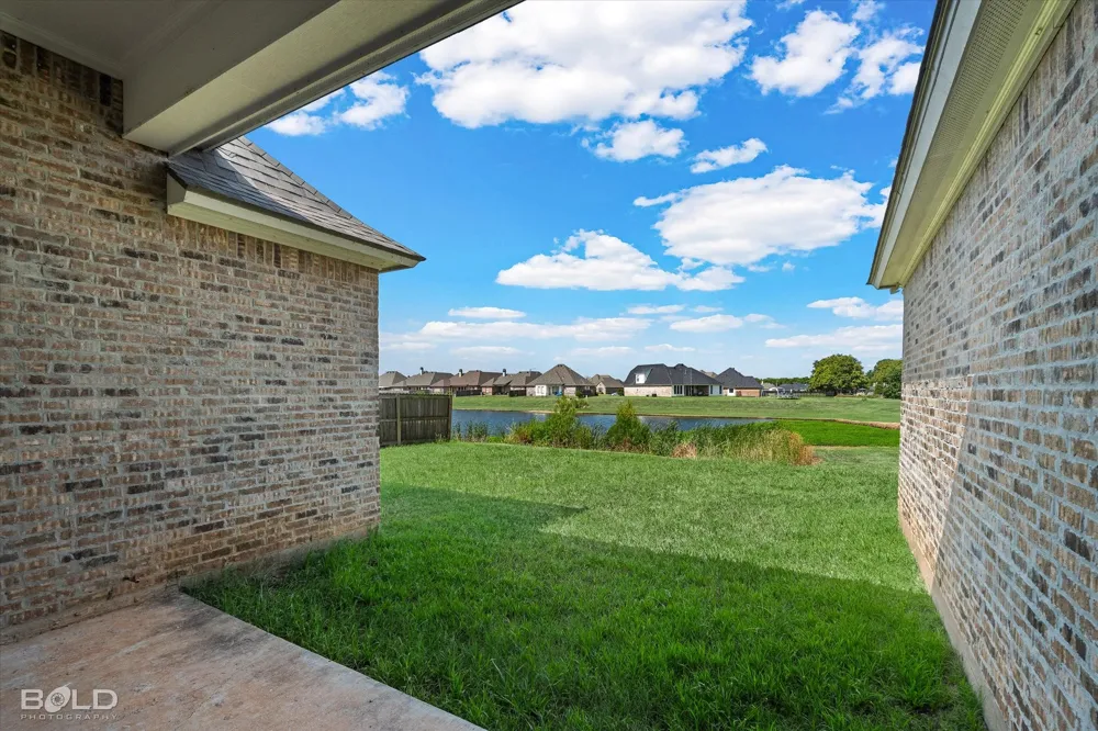 319 Newport Benton, LA 71006