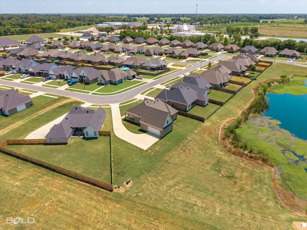 319 Newport Benton, LA 71006