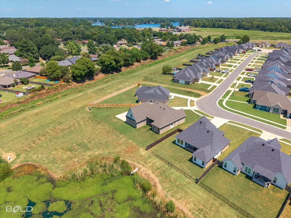 319 Newport Benton, LA 71006