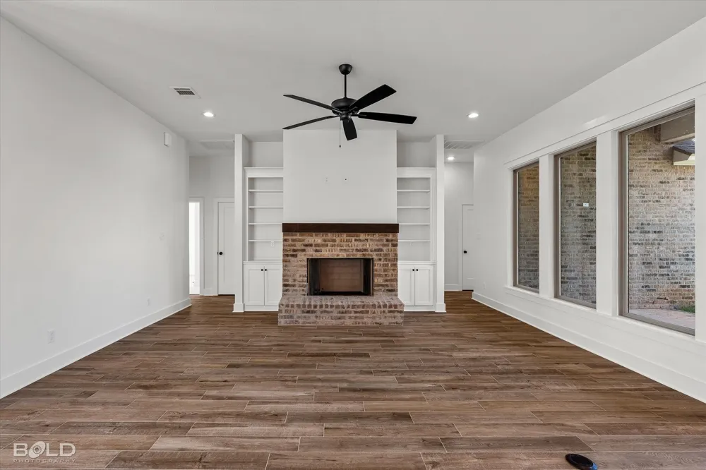 319 Newport Benton, LA 71006
