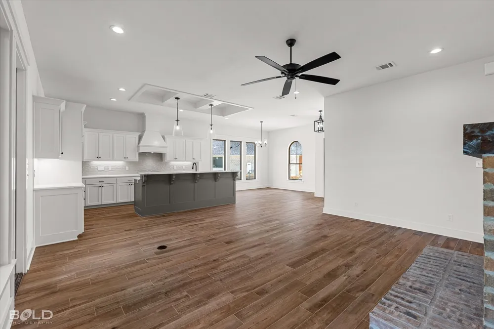 319 Newport Benton, LA 71006