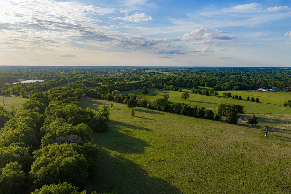 419 US Highway 175 W Eustace, TX 75124