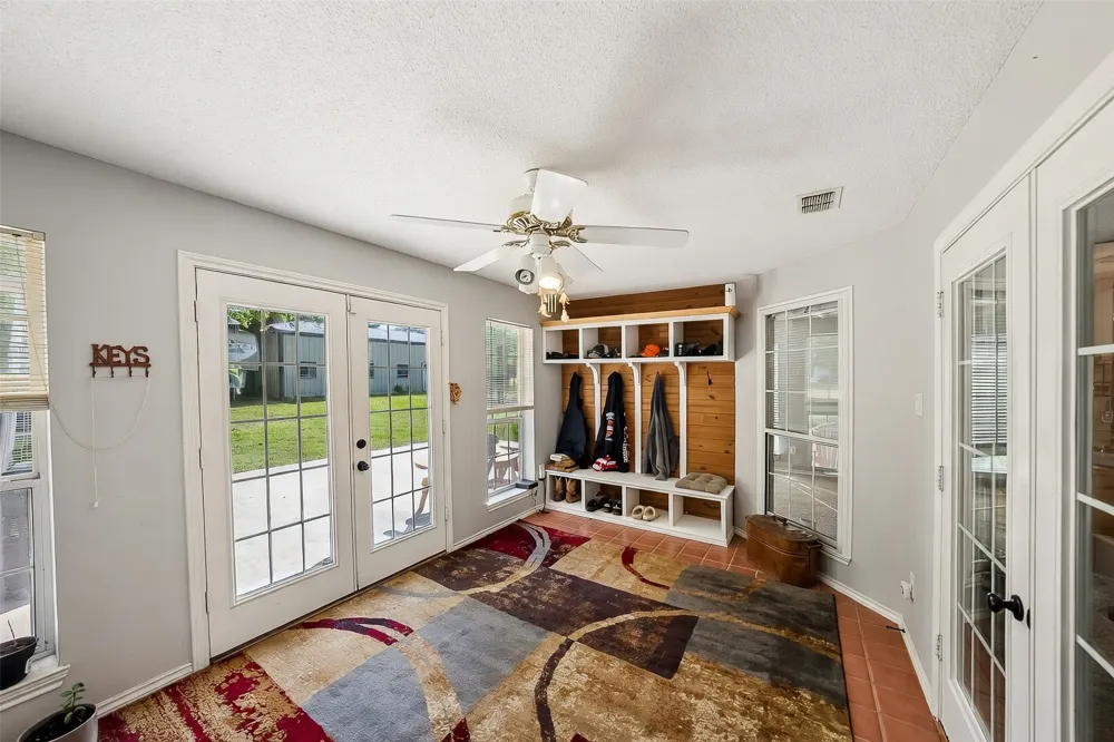 419 US Highway 175 W Eustace, TX 75124