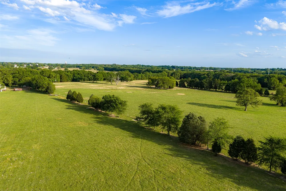 419 US Highway 175 W Eustace, TX 75124