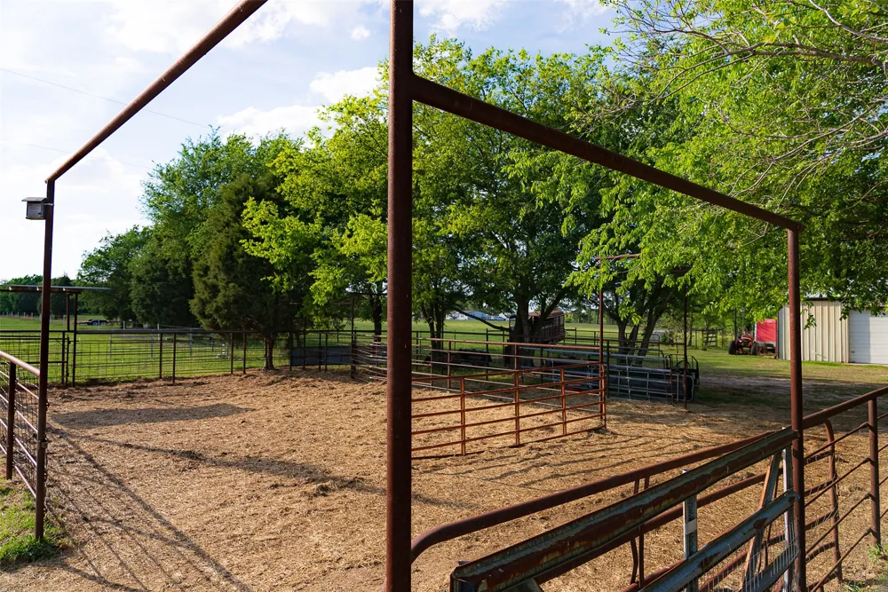 419 US Highway 175 W Eustace, TX 75124