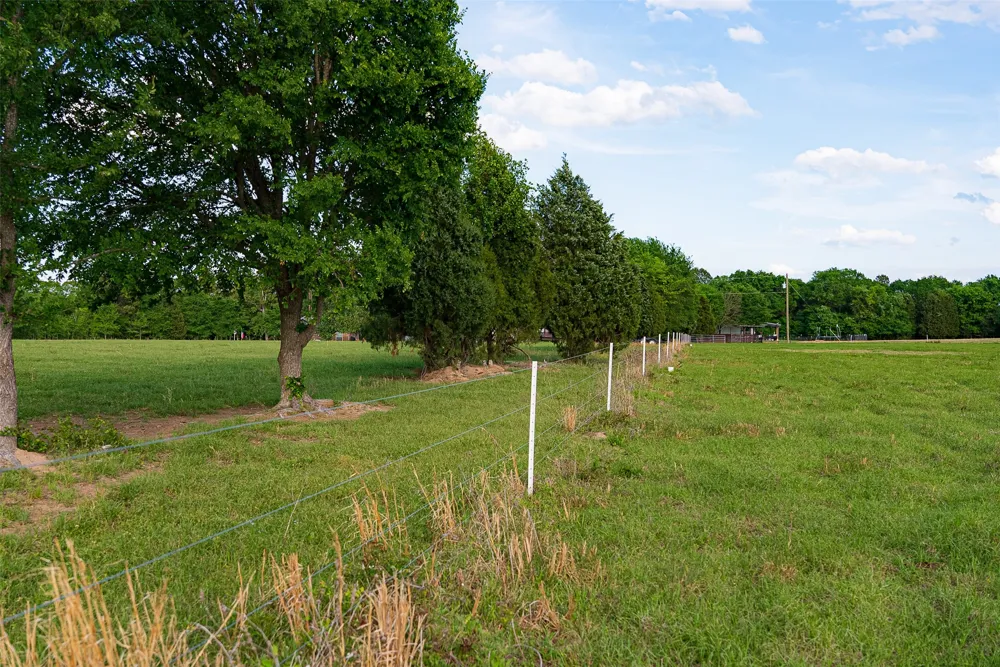 419 US Highway 175 W Eustace, TX 75124