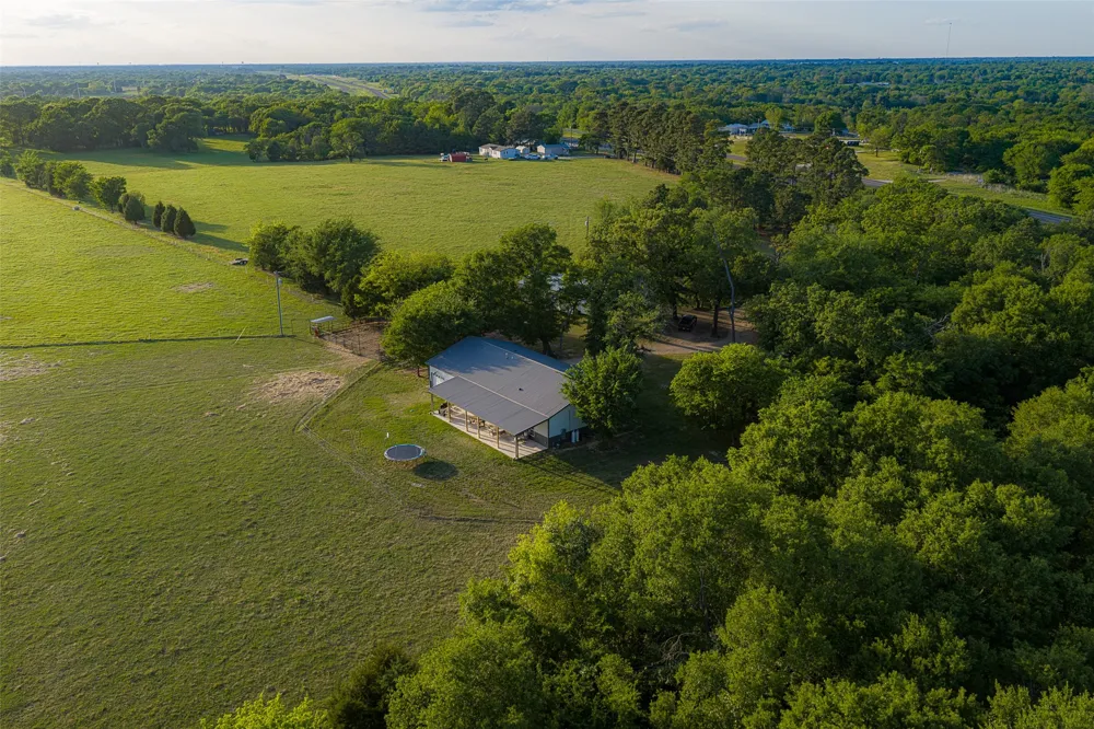 419 US Highway 175 W Eustace, TX 75124