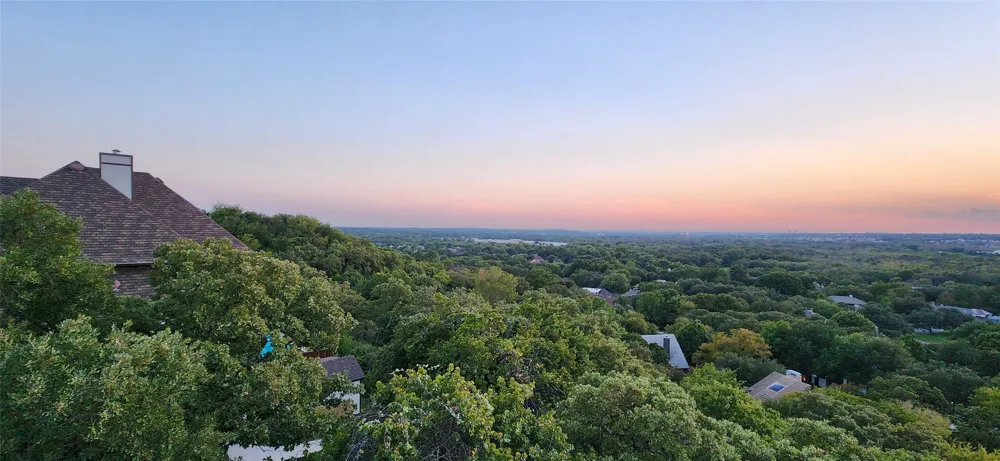 900 Crowley Road Arlington, TX 76012
