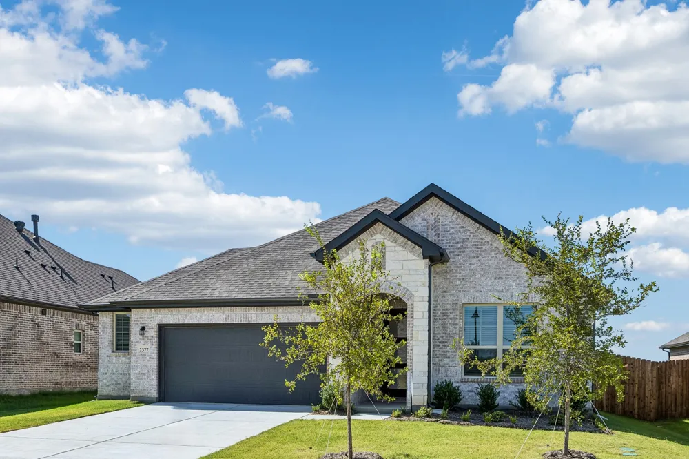 2377 Rams Horn Drive Waxahachie, TX 75167
