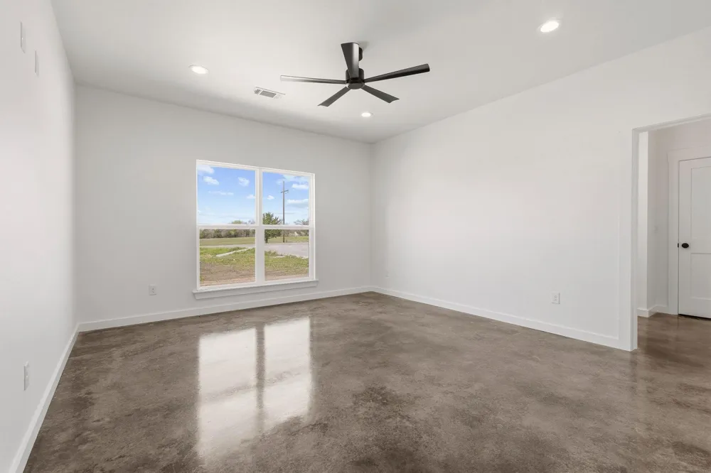 14457 E FM 1396 Windom, TX 75492