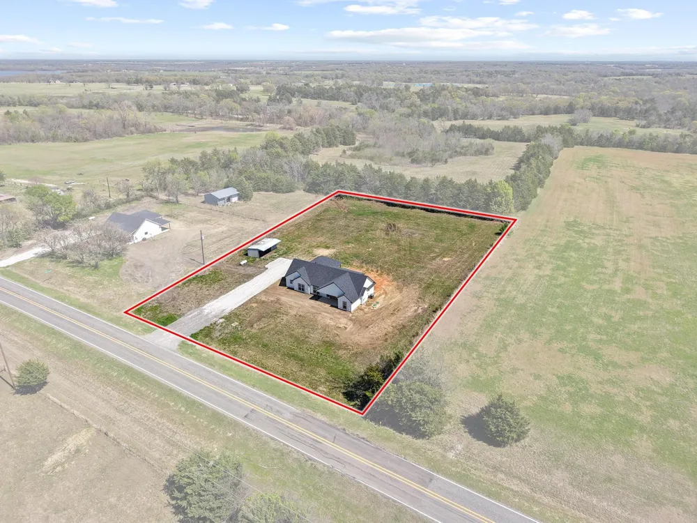 14457 E FM 1396 Windom, TX 75492