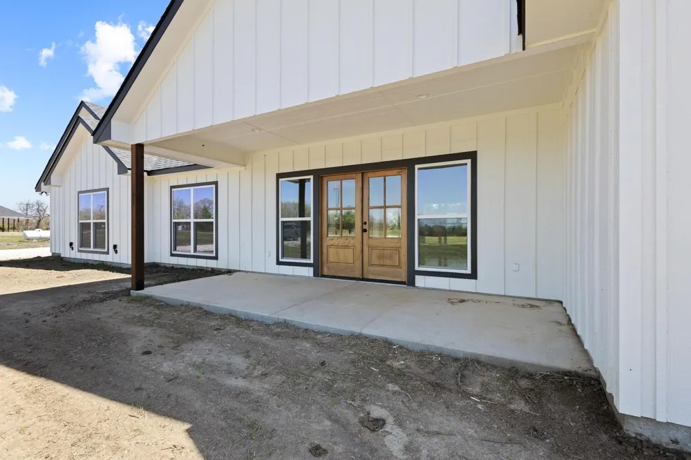 14457 E FM 1396 Windom, TX 75492