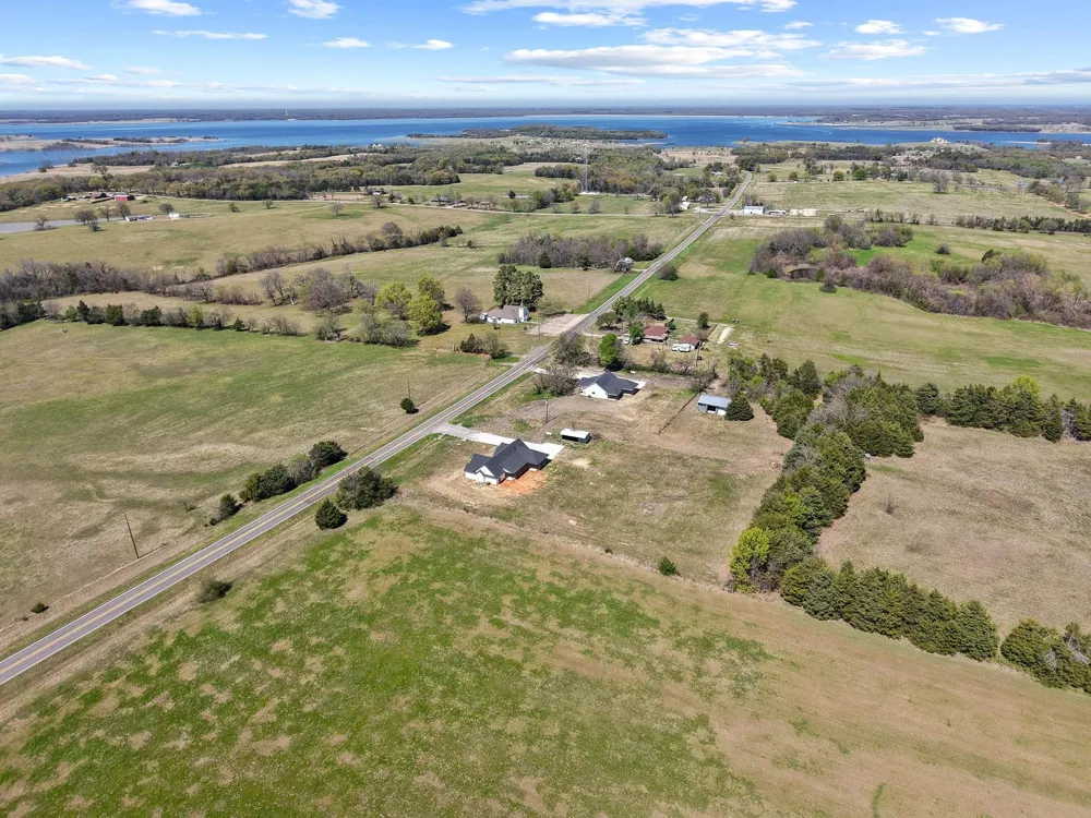 14457 E FM 1396 Windom, TX 75492