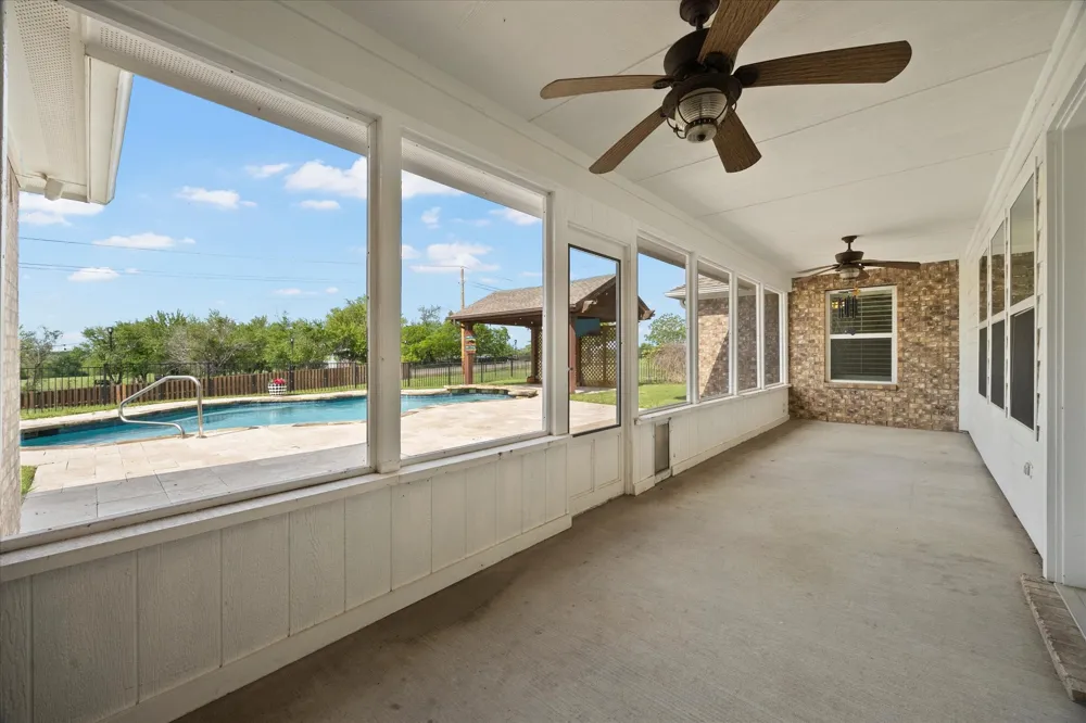 528 Hubbard Circle Nevada, TX 75173