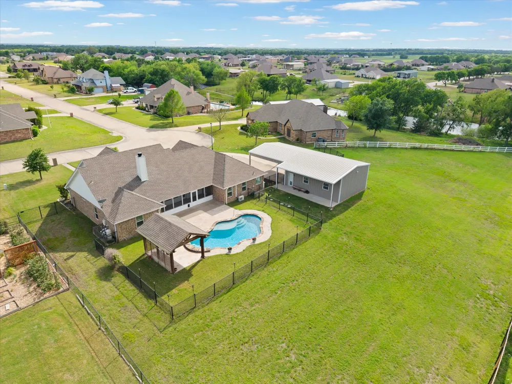 528 Hubbard Circle Nevada, TX 75173