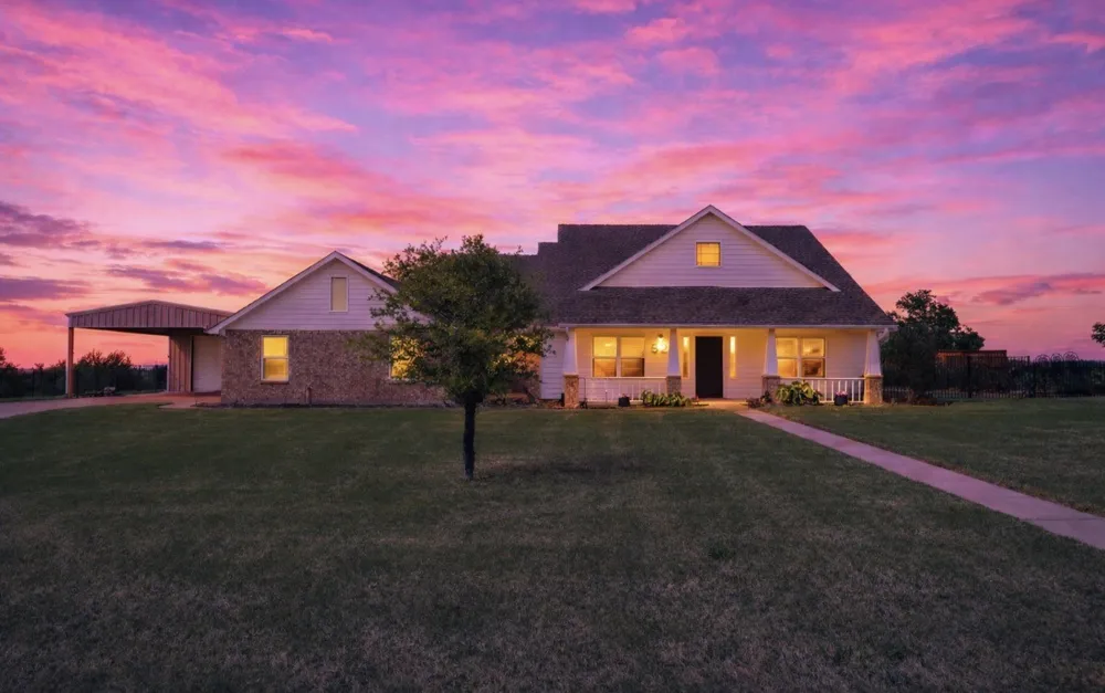 528 Hubbard Circle Nevada, TX 75173