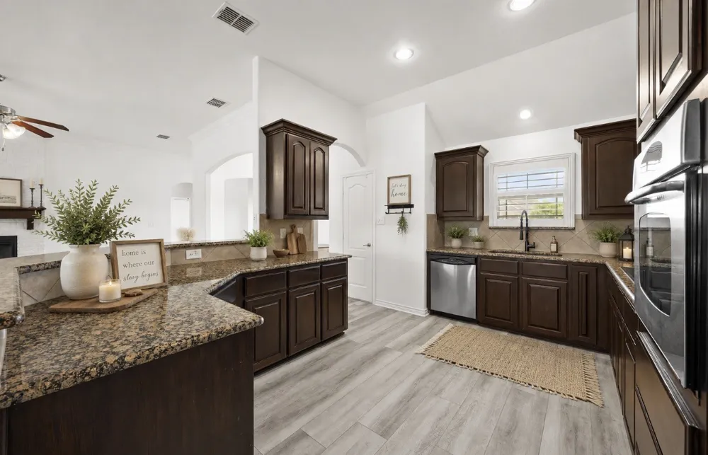 528 Hubbard Circle Nevada, TX 75173
