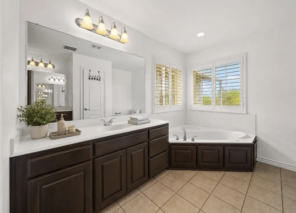 528 Hubbard Circle Nevada, TX 75173