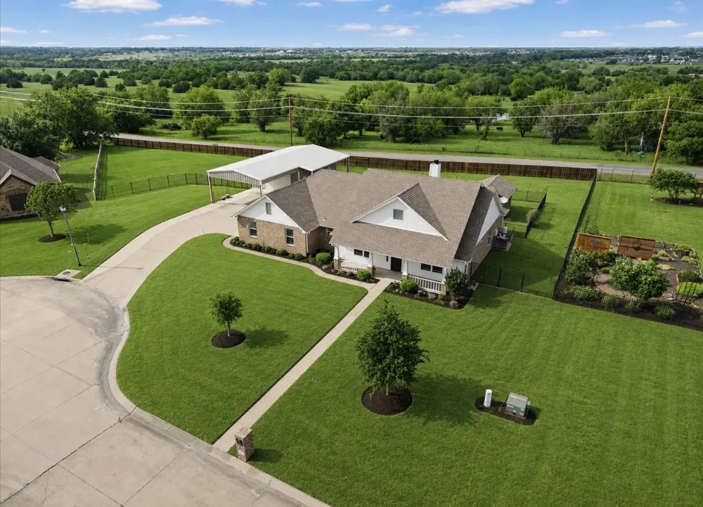 528 Hubbard Circle Nevada, TX 75173