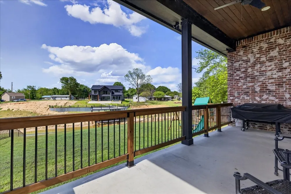 245 Autumn Wood Trail Gun Barrel City, TX 75156