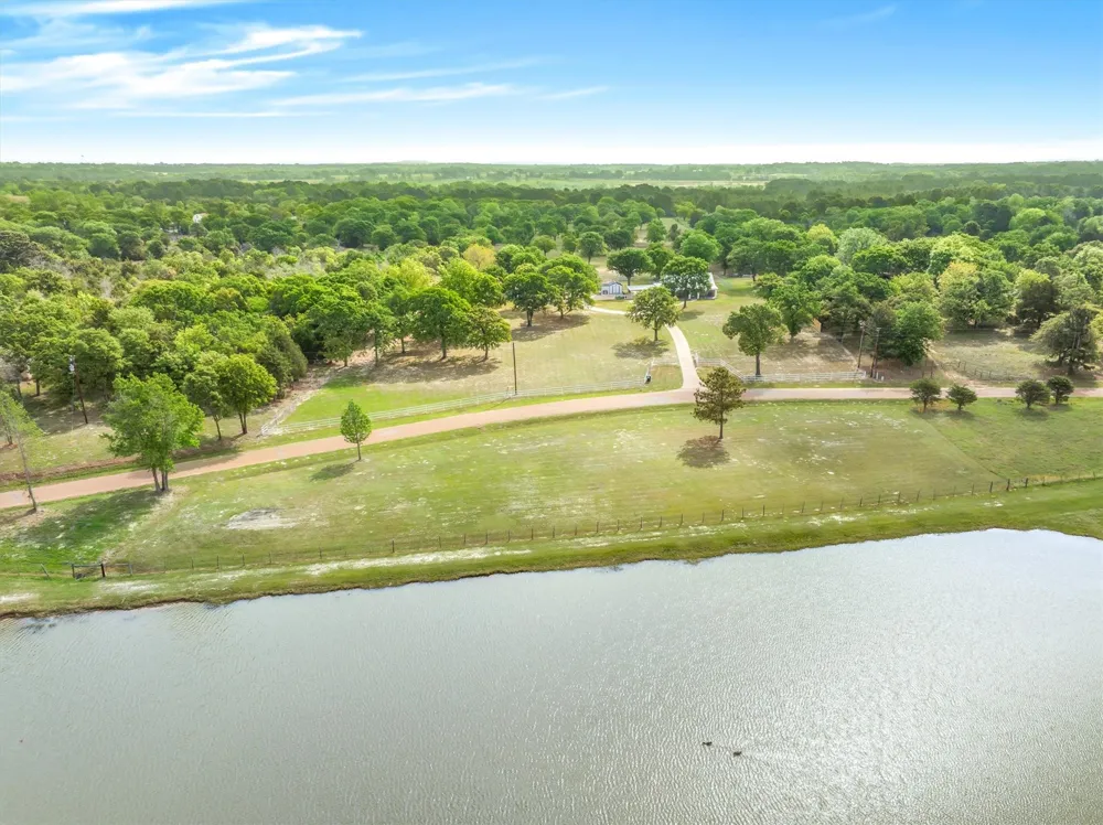 7700 County Road 3700 Athens, TX 75752