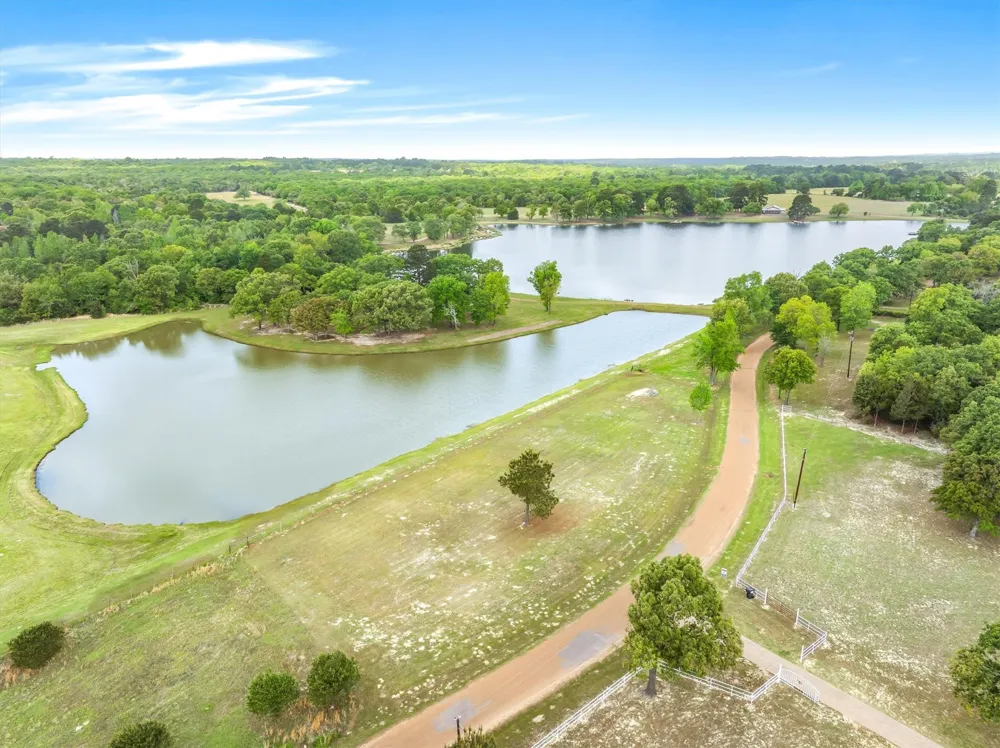 7700 County Road 3700 Athens, TX 75752