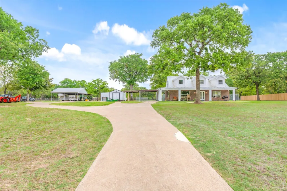 7700 County Road 3700 Athens, TX 75752