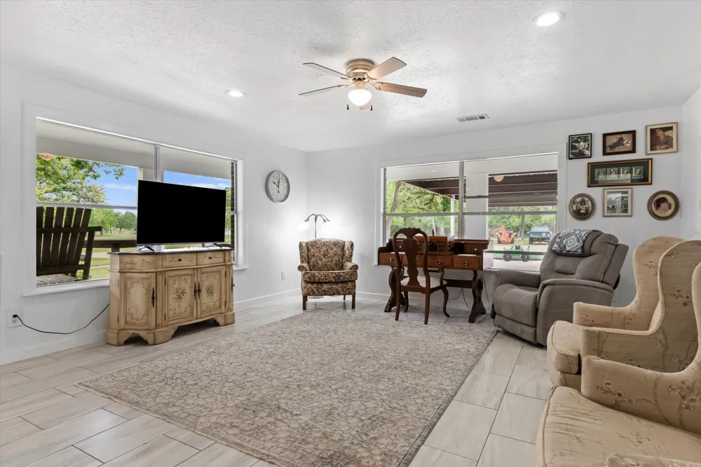 7700 County Road 3700 Athens, TX 75752