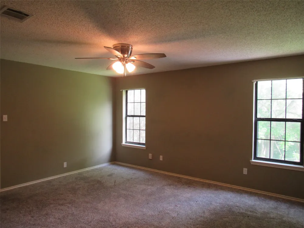 1048 Eagle Canyon Drive China Spring, TX 76633