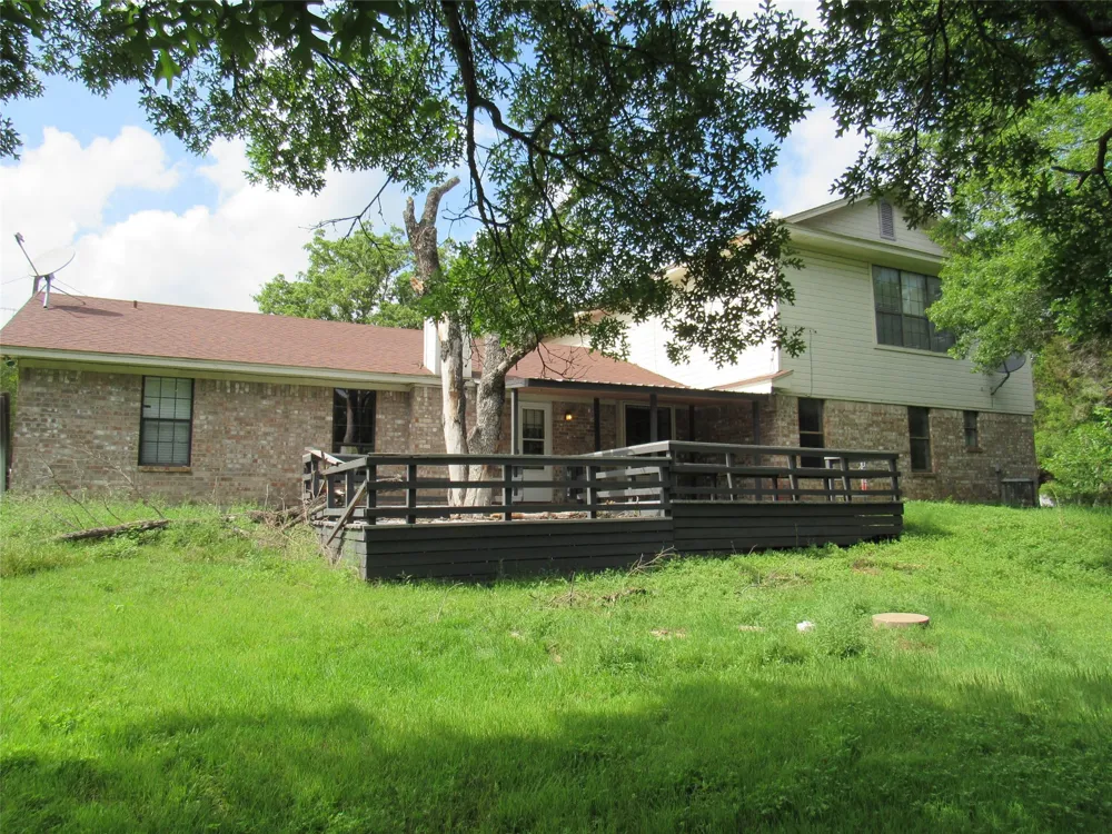 1048 Eagle Canyon Drive China Spring, TX 76633