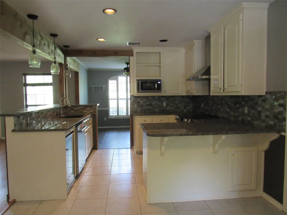 1048 Eagle Canyon Drive China Spring, TX 76633
