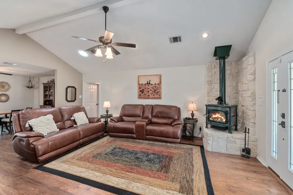 108 Forehand Drive Trinidad, TX 75163