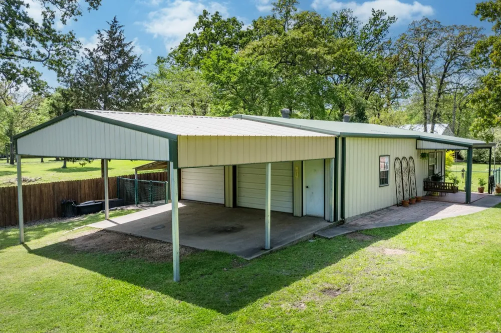 108 Forehand Drive Trinidad, TX 75163