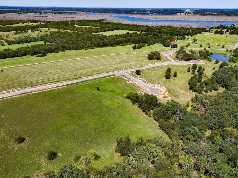 220 Diamond Point Dodd City, TX 75438